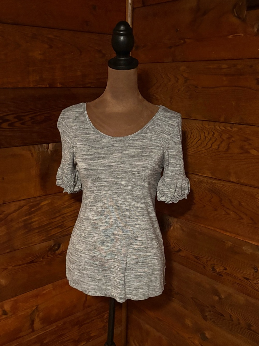 SO LADIES T SHIRT WITH RUFFLED SLEEVES